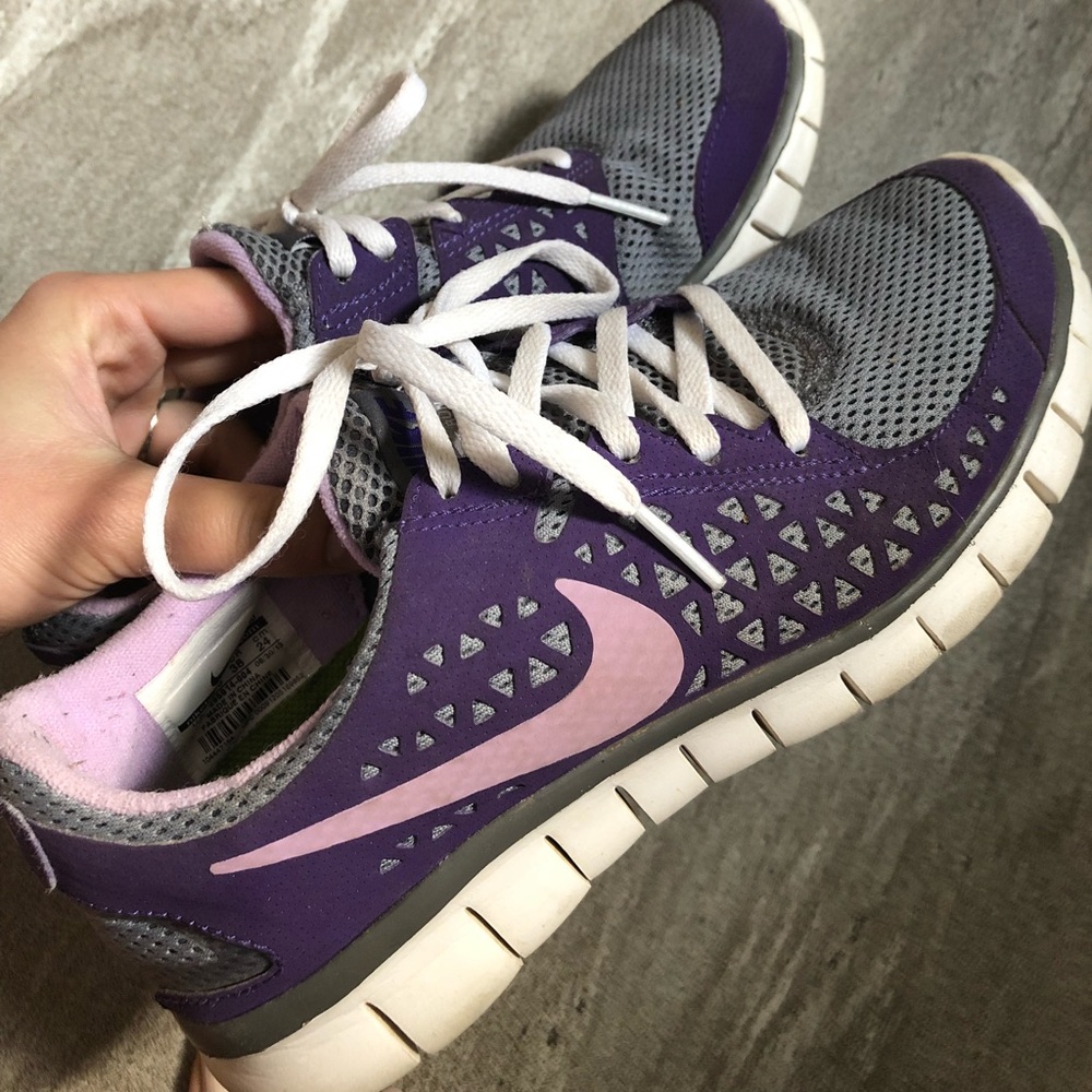 Nike Tennis Shoes / Sneakers purple size 7